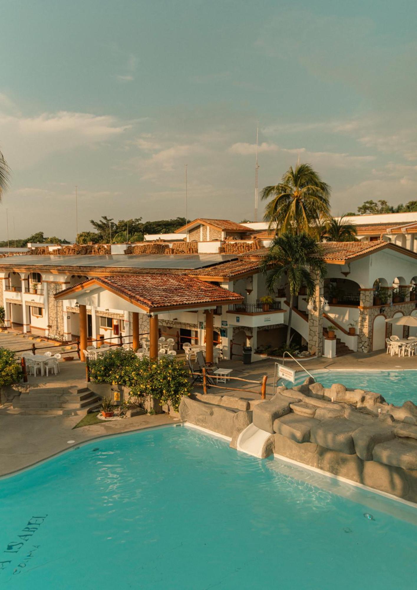 Hotel María Isabel Colima Exterior foto