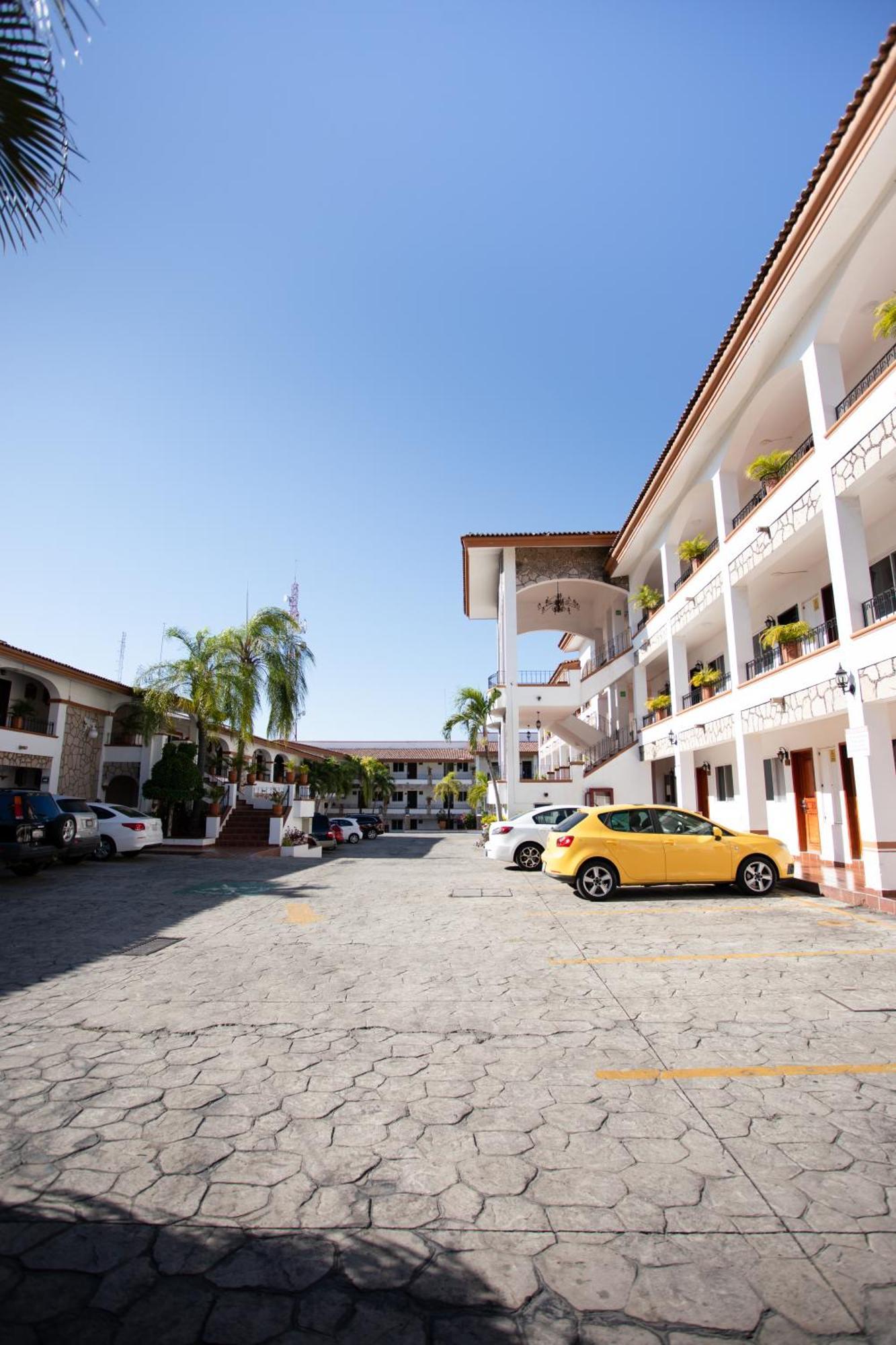 Hotel María Isabel Colima Exterior foto